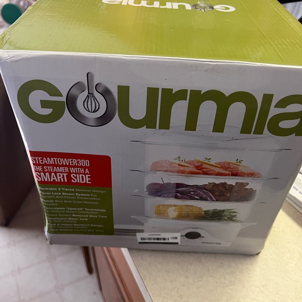 Gourmia Women Accessories - Green Steamtower300 Electric Steamer